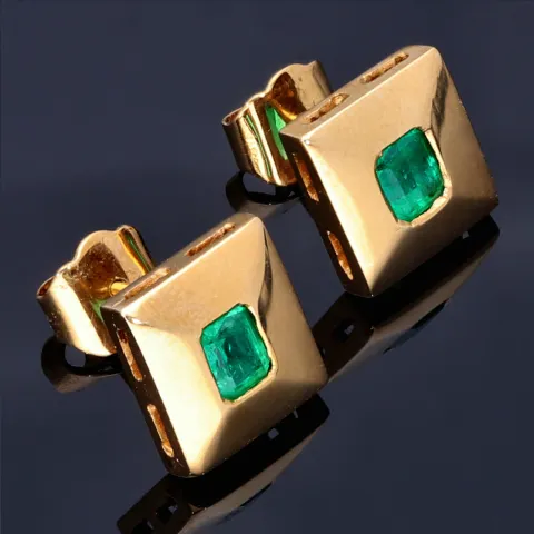 Stilvolle, elegante, quadratische Ohrstecker mit 2 kolumbianischen Smaragden in 18K / 750 Gold gefasst