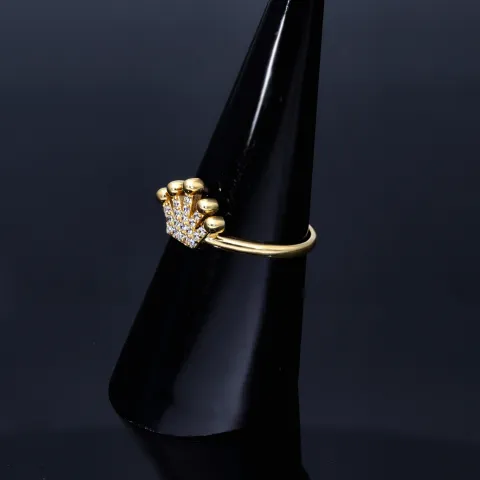 Sehr schöner Kronen Ring in 585 14 Karat Gelbgold mit Zirkoniabesatz. RG 56-57