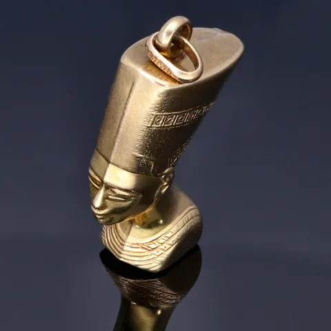 Glänzender Nofretete - Anhänger in 333er 8K Gelbgold