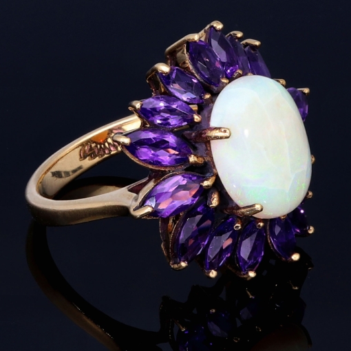 Wunderschöner Ring für Damen aus Gold (585 14K) im Design einer Blume in RG 54 - 55 mit 16 funkelnden Amethysten und einem großen Opal bestückt