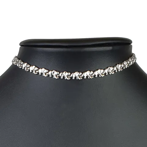 Enganliegendes, elegantes Damencollier aus 585er (14k) Weißgold in verspieltem Elefanten - Design (ca. 40cm Länge)