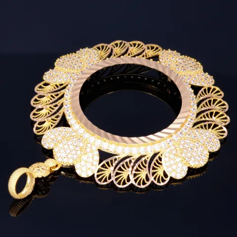 Imposanter und außergewöhnlicher Anhänger (Münzfassung) für Goldmünzen (Altin, Lira, Atatürk, Dukat) in 14k / 585 Gold mit filgranen Verzierungen, besetzt mit vielen kleinen Zirkoniasteinen