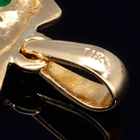 Prachtvoller Eulen - Anhänger mit 2 erlesenen, leuchtenden Smaragden aus Kolumbien in Handarbeit mit 18K / 750 Gelb und Weißgold gefertigt