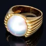 Faszinierender Gold - Ring für Damen bestückt mit einer großen Mabé-Zuchtperle in 18K / 750 Gelbgold - RG: ca. 55