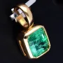 Hochwertiger Smaragdanhänger aus 750 (18K) Gold mit hell grasgrünem Smaragd ( ca. 1,68 Karat)