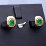 Edle Smaragd-Ohrstecker aus 18K 750er Gelbgold mit natürlichen, erlesenen Smaragd-Cabochonen von insgesamt ca. 1,93 ct