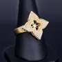 Schöner Ring für Damen in stilvollem Design einer Blume aus edlem 585 14K Gelbgold mit funkelnden Zirkoniasteinen in Ringgröße ca. 58-59