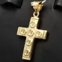 Glänzender Kreuz Anhänger in modernem Design aus 14k / 585 Gold