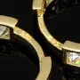 Mini-Creolen aus edlem Gelbgold (585 14K Gold) bestückt mit funkelnden weißen und blauen Zirkoniasteinen