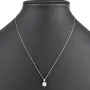 Hochwertig produziertes Schmuckset aus edlem 925er Sterling Silber, bestehend aus einer filigranen Ankerkette und einem Anhänger mit einem größeren in Krappen eingefassten, brillantgeschliffenen Zirkonia (Diamantimitat)