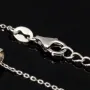 Hochwertig produziertes Schmuckset aus edlem 925er Sterling Silber, bestehend aus einer filigranen Ankerkette und einem Anhänger mit einem größeren in Krappen eingefassten, brillantgeschliffenen Zirkonia (Diamantimitat)