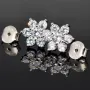 Elegante Blumen-Ohrstecker aus 925er Sterlingsilber mit Zirkoniasteinen stilvoll in Krappen gefasst
