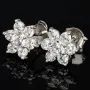 Elegante Blumen-Ohrstecker aus 925er Sterlingsilber mit Zirkoniasteinen stilvoll in Krappen gefasst