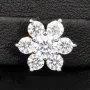 Elegante Blumen-Ohrstecker aus 925er Sterlingsilber mit Zirkoniasteinen stilvoll in Krappen gefasst