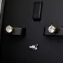 Edle Ohrstecker aus vergoldetem 925er Sterlingsilber mit funkelndem Zirkonia im Brillantschliff (Diamantoptik)