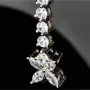 Schmetterling-Armband aus rhodiniertem 925er Sterling Silber mit 61 funkelnden Zirkoniasteinen im Brillantschliff (Diamantimitationen ca. 3,25 Karat gesamt) ca: 19cm