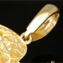 XL Löwenkopf-Anhänger aus edlem Bicolor 585er / 14K Gold (Gelbgold und Weißgold) mit leuchtend grünem Zirkonia (ca. 9,5 g)