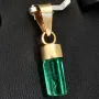 Funkelnder Smaragdkristall-Anhänger in hochwertigem 18K / 750 Gold (Gelbgold) gefasst - Einzelstück in Handarbeit hergestellt