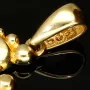 Hochwertig verarbeiteter Babyfüßchen-Anhänger aus funkelndem 585 / 14K Gold