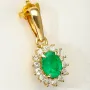 Kostbarer Smaragd-Anhänger in 18K 750 Gold bestückt mit einem edlen, kolumbianischen Smaragd (ca. 1,31 ct.) und 14 Diamanten (gesamt ca. 0,42 ct.)