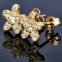 Edle Blumen-Ohrstecker in Blütenform (585er 14K) mit feinem, leuchtendem Zirkoniabesatz