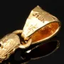 Aufwendig in Handarbeit hergestellter Anhänger - Kreuz in rustikalem Ast-Design mit 7 funkelnden, leuchtenden, Smaragden (ca. 0,9 ct. gesamt) in stilvollen Krappenfassungen (750er 18K Gold)