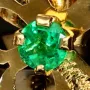 Hochwertige Kleeblatt-Ohrstecker mit leuchtenden, kolumbianischen Smaragden in 18K / 750 Gold gefasst - Handarbeit