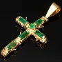 Exklusiver handgefertigter Kreuzanhänger aus 750er (18 Karat) Gold im kunstvollen Baumast-Optik mit sechs edlen Smaragden von ca. 1,3 ct. Gesamtgewicht