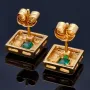 Stilvolle, elegante, quadratische Ohrstecker mit 2 kolumbianischen Smaragden in 18K / 750 Gold gefasst