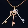 Exquisites Schmuckset - 585 Roségold - Halskette und einem Tricolor - Anhänger in 14K / 585 Gelb-, Rosé und Weißgold mit 3 Schlüsseln in Herzform