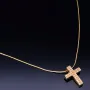 Edles Schmuckset bestehend aus einer Halskette und einem Kreuz in hochwertigem 14K / 585 Gelbgold mit Zirkonia verziert