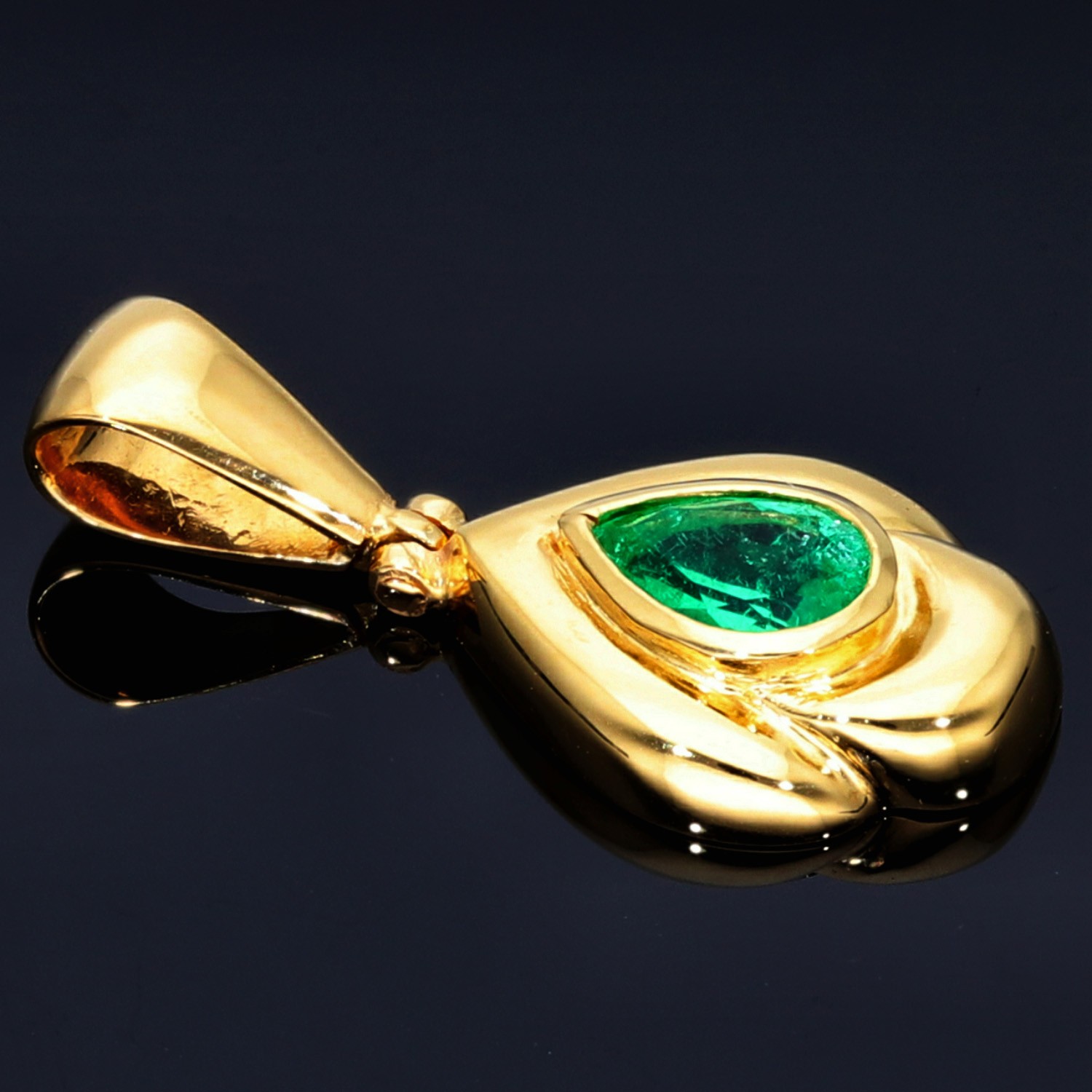 Anhänger 18K Gold mit Smaragdtropfen (0,88ct.) - sensburg-aurum