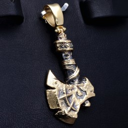 Wikinger-Axt-Anhänger mit filigranen Details und Verzierungen aus hochwertigem 585er 14K Gelbgold