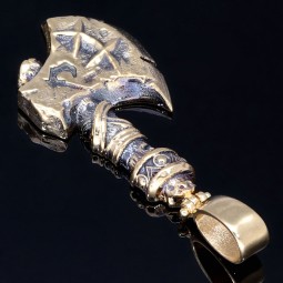 Wikinger-Axt-Anhänger mit filigranen Details und Verzierungen aus hochwertigem 585er 14K Gelbgold