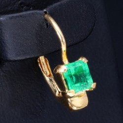 Elegante Ohrhänger mit 2 quadratischen Smaragden und Klappbrisurverschlüssen in edlem 18K / 750 Gold gefasst