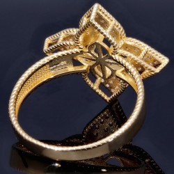 Schöner Ring für Damen in stilvollem Design einer Blume aus edlem 585 14K Gelbgold mit funkelnden Zirkoniasteinen in Ringgröße ca. 58-59