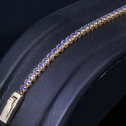Tennisarmband mit funkelnden, dunkelblauen Zirkonia aus edlem 585 14K Gelbgold in (ca. 18,5 cm Länge)