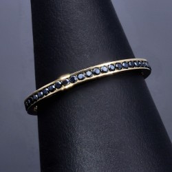 Zirkoniaring 585 14 Karat - Ring in Gelbgold mit funkelnden schwarzen Zirkonia bestückt Ringgröße ca. 57