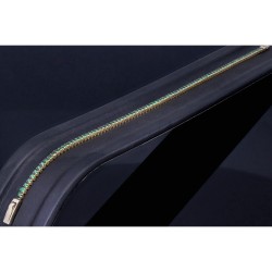 Kurzes Tennisarmband mit leuchtenden, dunkelgrünen Zirkoniasteinen aus hochwertigem 585 14K Gold in (ca. 16,5 cm Länge)