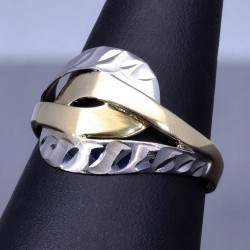 Wunderschöner Ring für Damen in 585 / 14K Bicolor Gold mit Eyecatcher - Effekt n in Ringgröße ca. 58