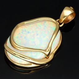 Eindrucksvoller Anhänger mit großem, eingefassten Opal in hochwertigem 14K / 585 Gold