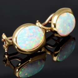1 Paar Gold Ohrstecker / Ohrringe mit wertigem und praktischen Verschluss in 14K / 585 Gelbgold, mit jeweils einem faszinierenden, in Regenbogenfarben leuchtenden Opal bestückt