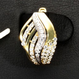 Massive Ohrringe mit Zirkonia in elegantem Design und englischem Verschluss aus Bicolor 585er 14K Gold