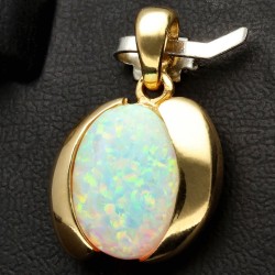 Edler Anhänger mit einem beeindruckenden Opal in glänzendem 14K / 585 Gold