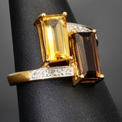 Glänzender Ring für Damen aus 333 8K Gold mit einem eingefassten Goldtopas, Rauchtopas und Zirkoniasteinen - Größe ca. 58