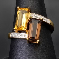 Glänzender Ring für Damen aus 333 8K Gold mit einem eingefassten Goldtopas, Rauchtopas und Zirkoniasteinen - Größe ca. 58