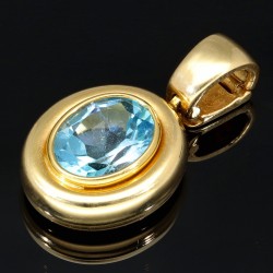 Sehr schöner Vintage-Anhänger mit eingefassten, ovalen himmelblauen Aquamarin in 14K / 585 Gold