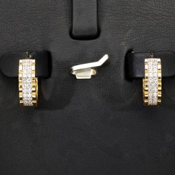 Mini Creolen mit funkelnden Zirkonia aus massivem 585 14K Gold