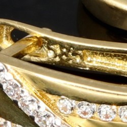 Ohrringe mit englischem Verschluss mit funkelndem Zirkoniabesatz aus massivem 585 14K Gold