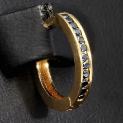 Mini Creolen mit schwarzen Zirkoniasteinen aus exquisitem Gold (585er 14K Gelbgold)